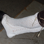 Uebergrosse Damenschuh 2